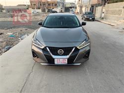 Nissan Maxima